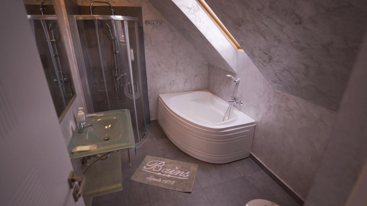 مبيت وإفطار Târgu-Mureş Vivo House المظهر الخارجي الصورة