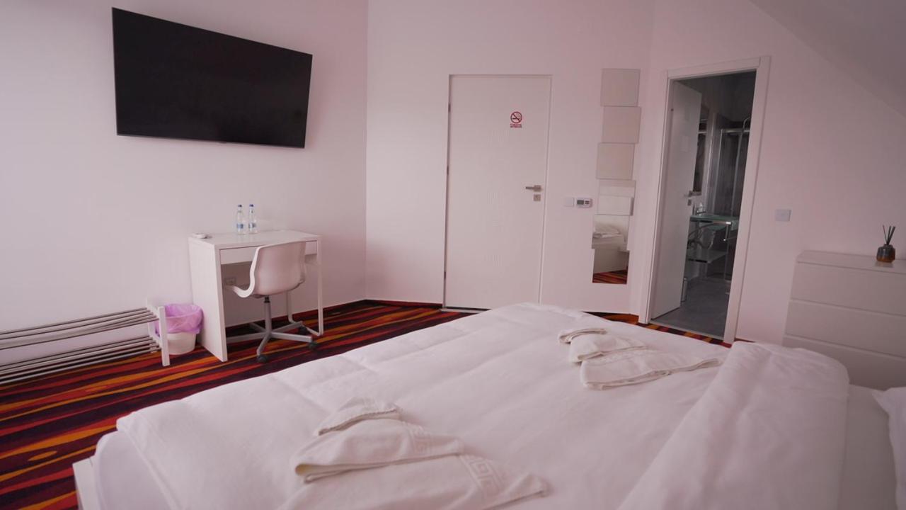 مبيت وإفطار Târgu-Mureş Vivo House المظهر الخارجي الصورة